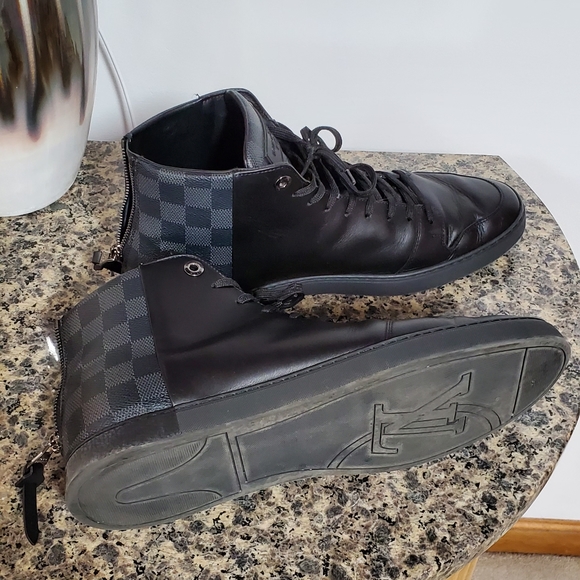 authentic LOUIS VUITTON Mens Calfskin Damier Graph - Picture 9 of 11